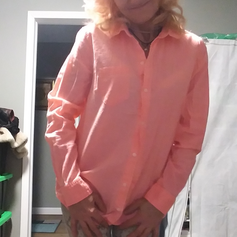 Hot pink button up top
